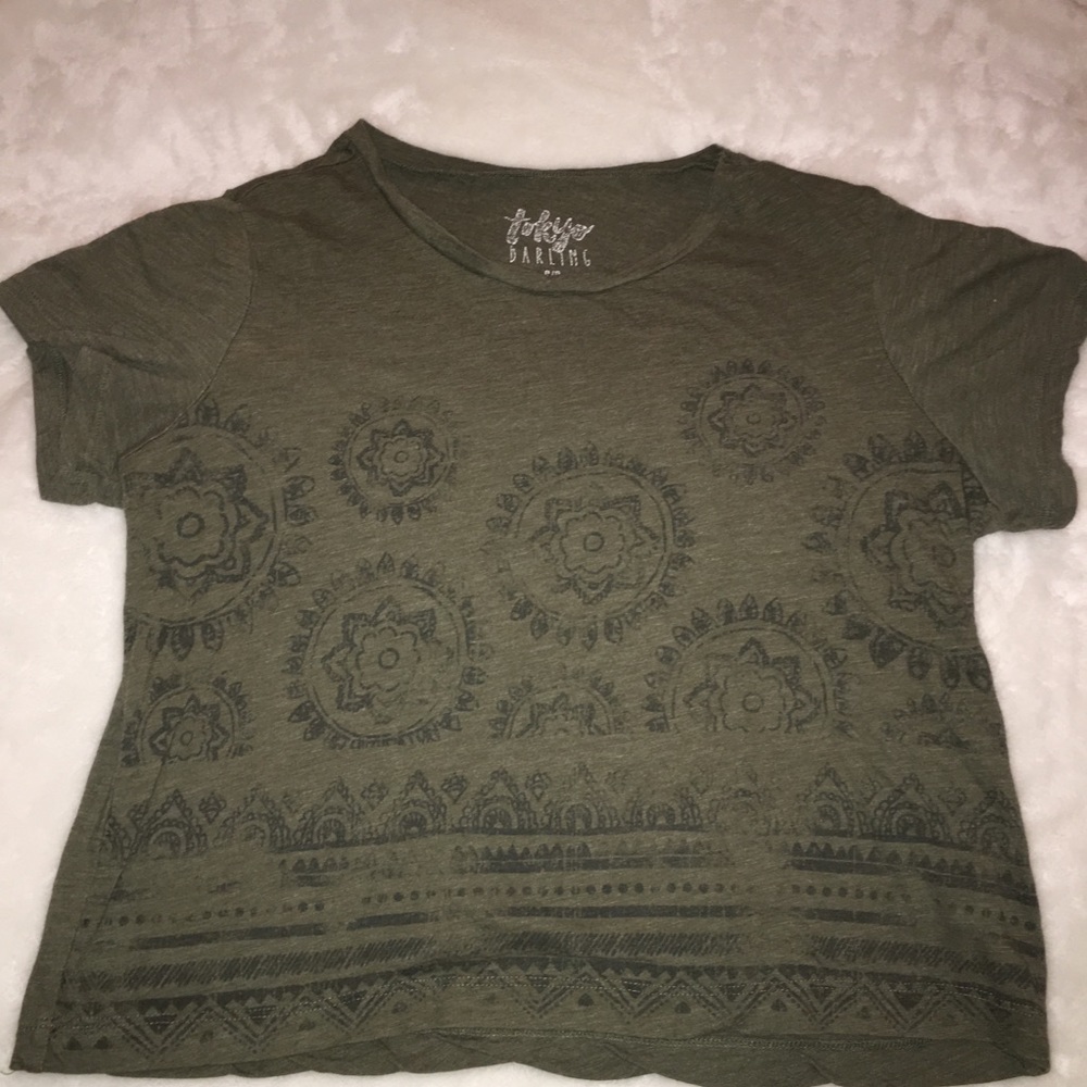 Aeropostale cropped t shirt